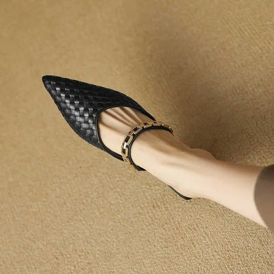 Delmira Pointed Slippers